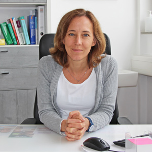 Dr. Grundmann Dr. Grundmann